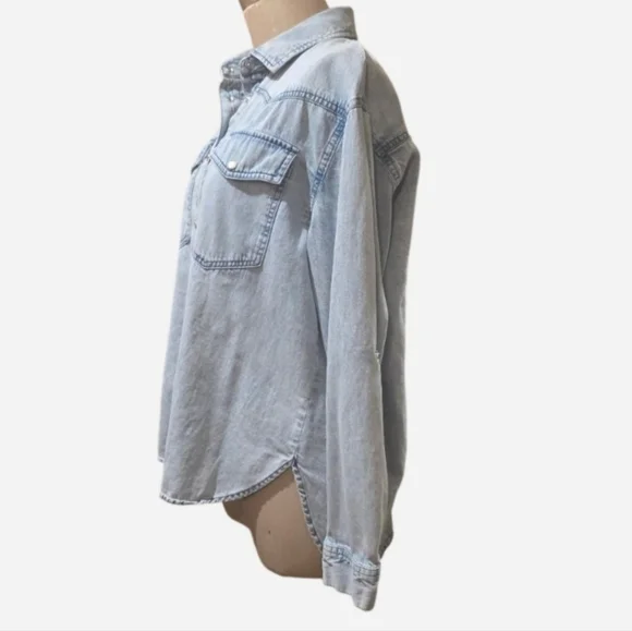 Jane & Delancey Light Wash Denim Button(snap)-Up Shirt. Sz Small. - Picture 6 of 8